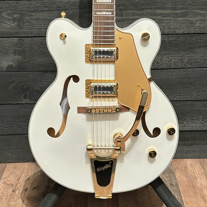 Gretsch G5422TG Electromatic Classic Hollowbody Double-Cut w/ Bigsby Electric Guitar - Snow Crest White