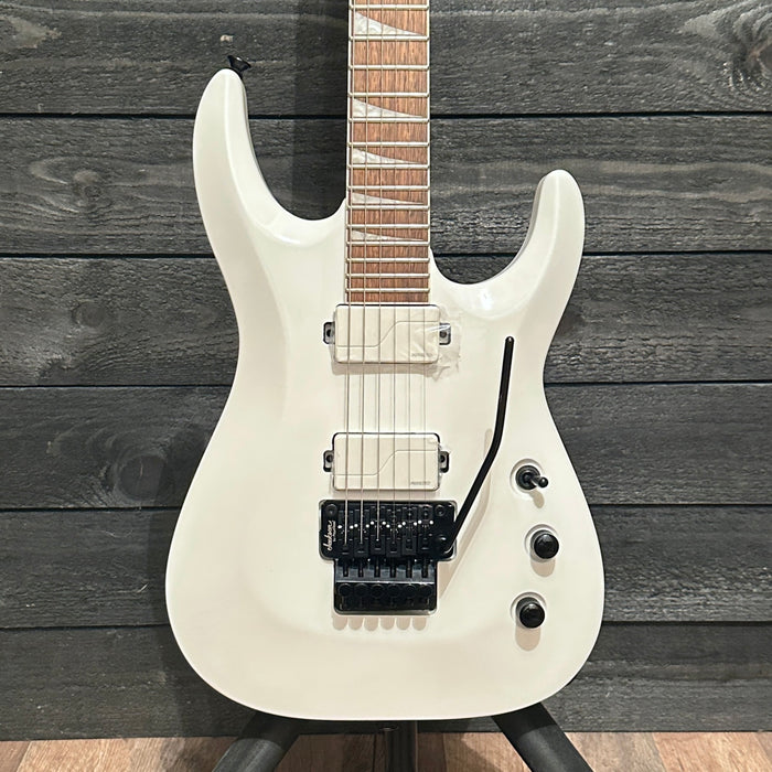 Jackson DK DKAR-M EXTR Fishman Fluence Electric Guitar - White