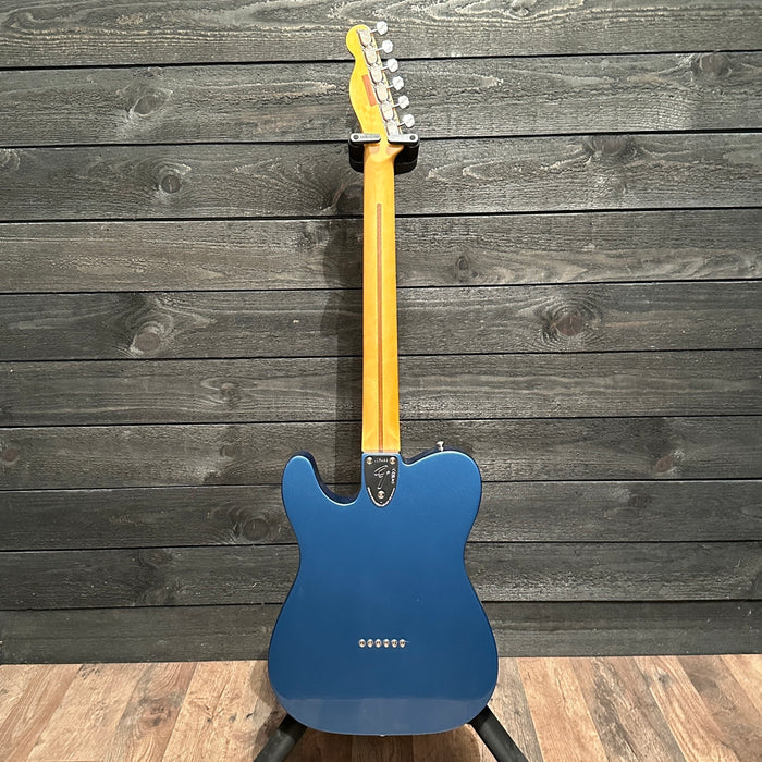 Fender American Vintage II 1972 Telecaster Thinline Electric Guitar - Lake Placid Blue