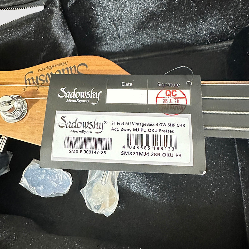 Sadowsky MetroExpress Vintage M/J 4 String Maple Board Electric Bass Guitar - White