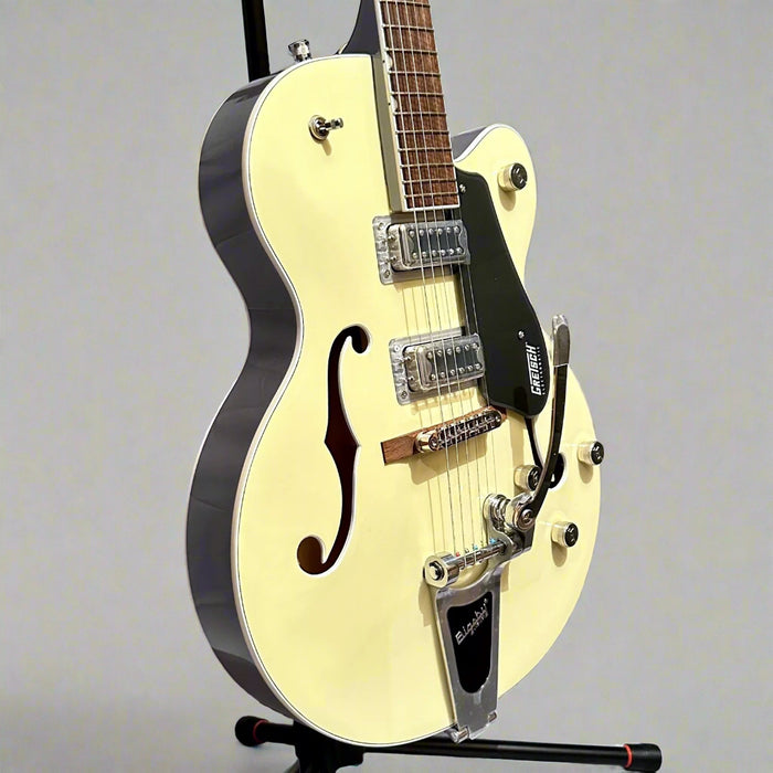 Gretsch G5420T Electromatic Classic Hollow Body Electric Guitar w/ Bigsby - Vintage White/London Grey