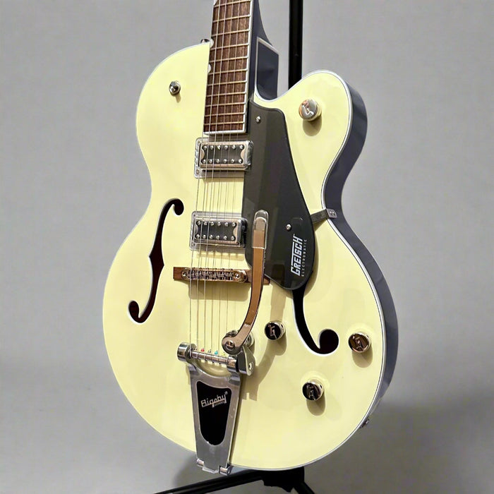Gretsch G5420T Electromatic Classic Hollow Body Electric Guitar w/ Bigsby - Vintage White/London Grey
