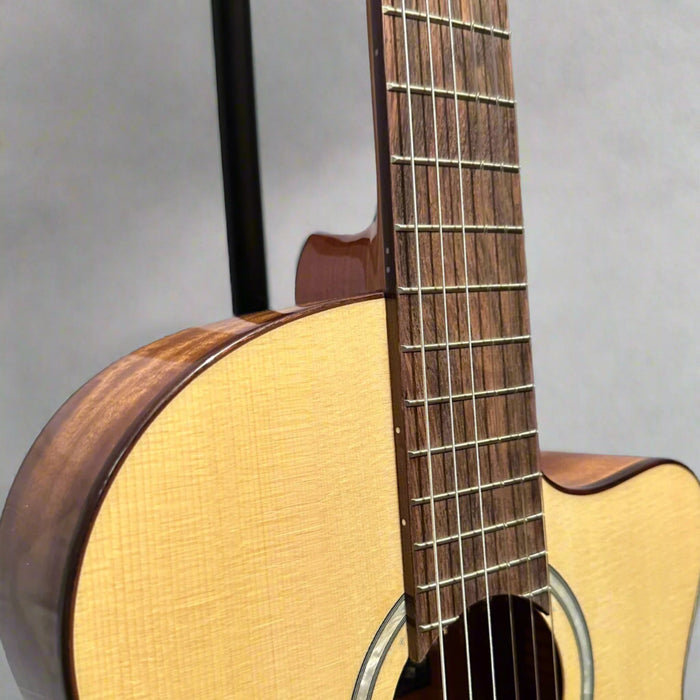Córdoba Fusion 5 Nylon String Classical Acoustic Electric Guitar - Natural