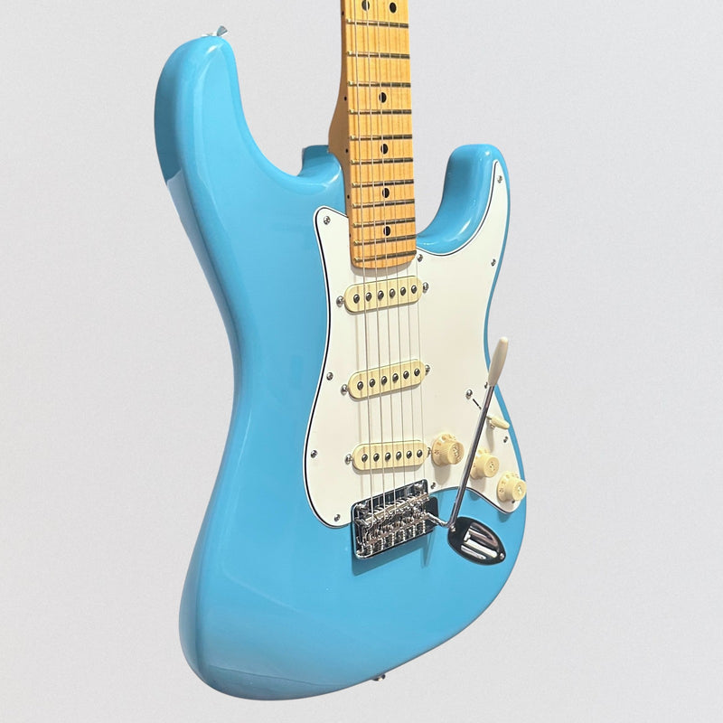 Fender Player II Stratocaster Electric Guitar 2025 - Aquatone Blue