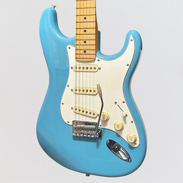 Fender Player II Stratocaster Electric Guitar 2025 - Aquatone Blue