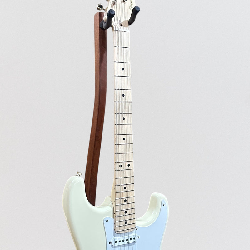 Fender Eric Clapton Stratocaster Electric Guitar 2025 - Olympic White