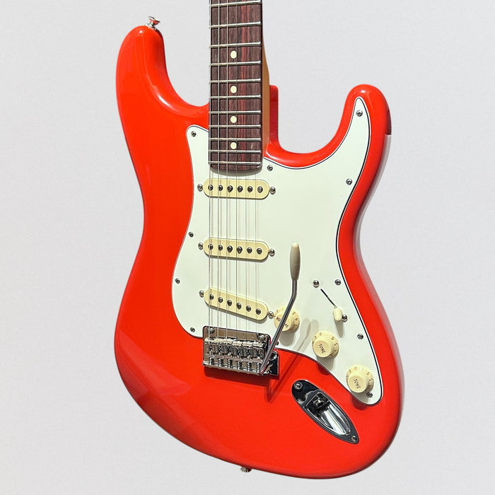 Fender Player II Stratocaster Electric Guitar 2025 - Coral Red