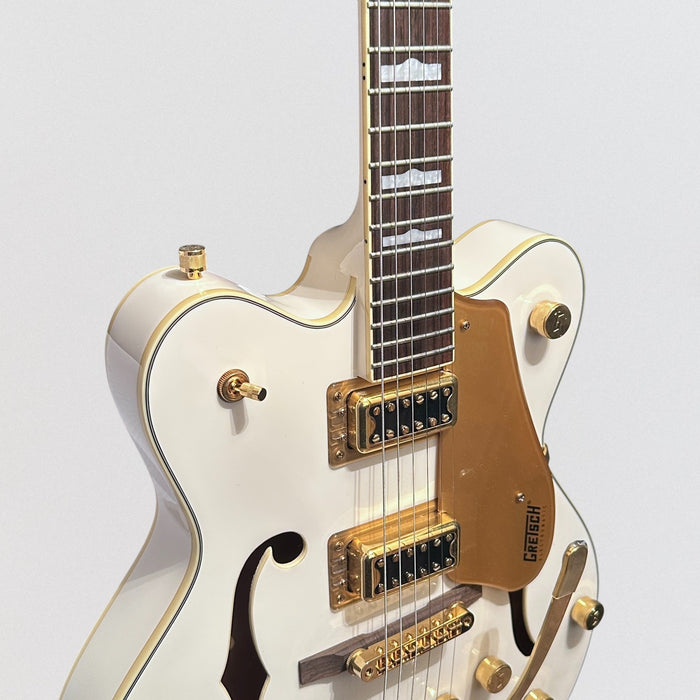 Gretsch G5422TG Electromatic Classic Hollow Body Double-Cut Bigsby Electric Guitar w/ Case - White