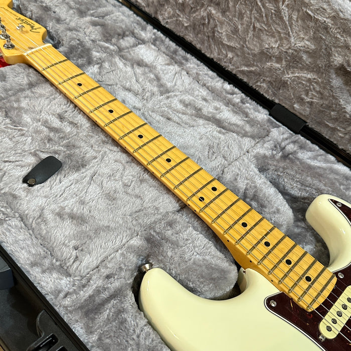 Fender American Professional II Stratocaster USA Electric Guitar - White