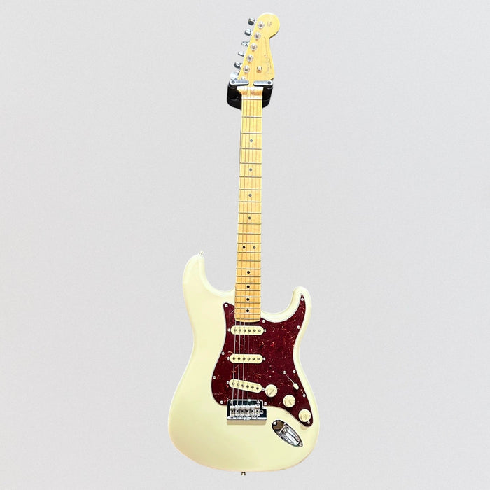 Fender American Professional II Stratocaster USA Electric Guitar 2022 - White