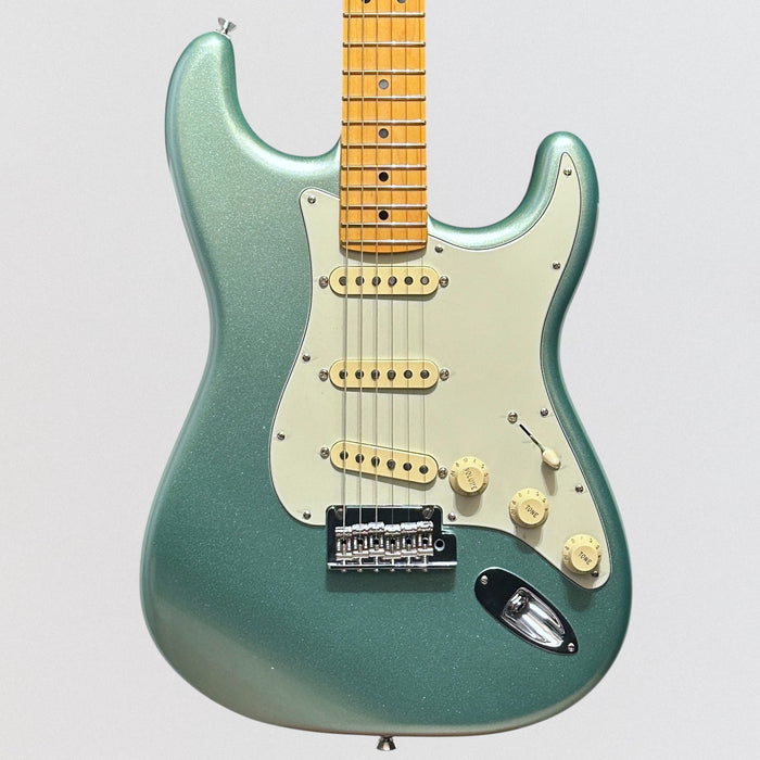 Fender American Professional II Stratocaster Electric Guitar 2023 - Mystic Surf Green
