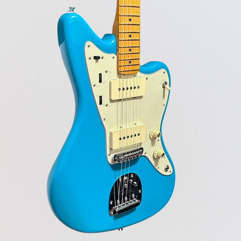 Fender American Professional II Jazzmaster Electric Guitar 2024 - Miami Blue