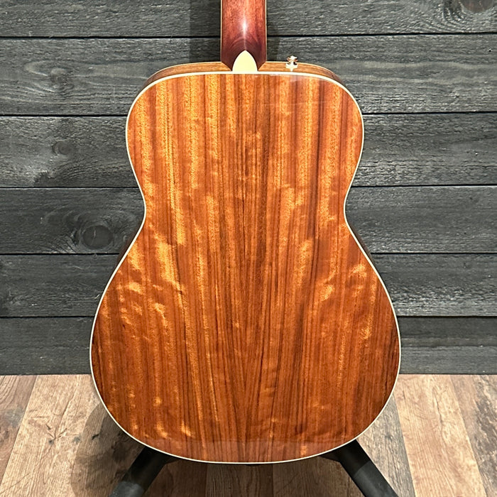 Fender California Vintage Malibu Concert Acoustic Electric Guitar w/ Case - Aged Natural