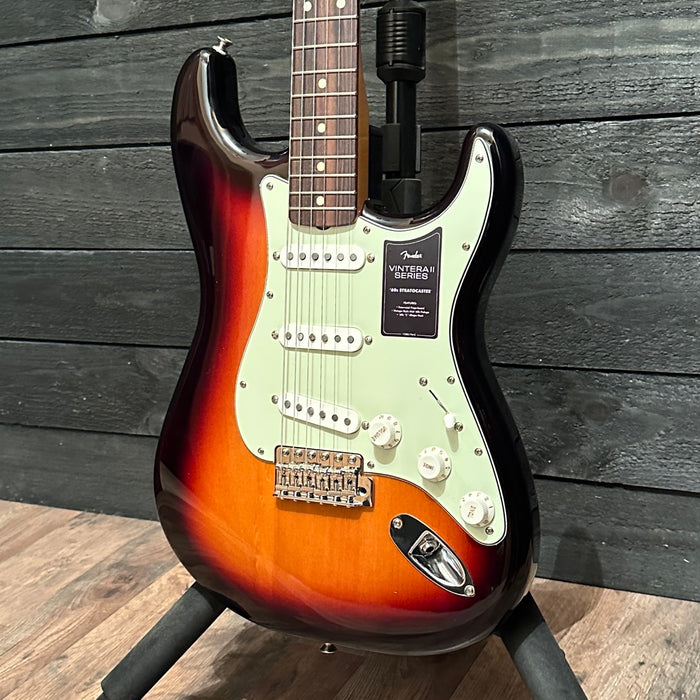 Fender Vintera II '60s Stratocaster Electric Guitar - Sunburst