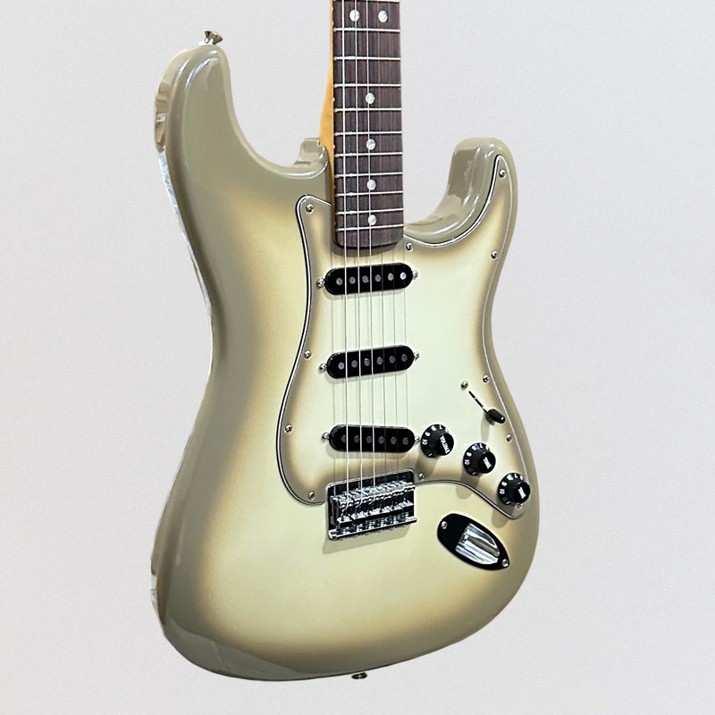 Fender 70th Anniversary Vintera II Antigua Stratocaster Electric Guitar 2024 - Antigua