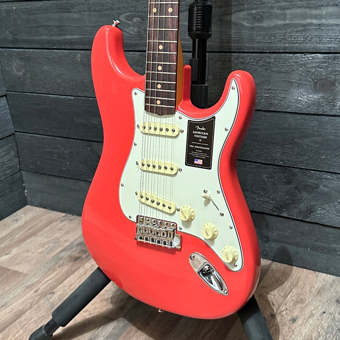 Fender American Vintage II 1961 Stratocaster USA Electric Guitar - Fiesta Red