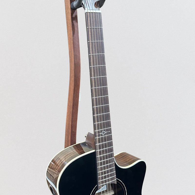 Alvarez AG70CE Grand Auditorium Acoustic-Electric Guitar - Black