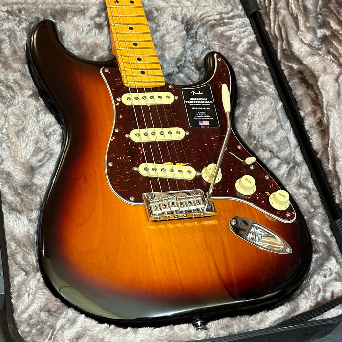 Fender American Professional II Stratocaster USA Electric Guitar Sunburst