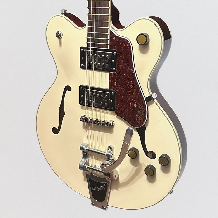 Gretsch G2622T Streamliner Center Block Double-Cut Electric Guitar - White