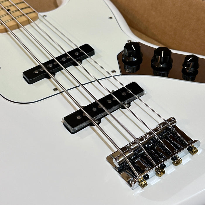 Fender Player Jazz Bass 4 String Electric Bass Guitar 2022 - Polar White