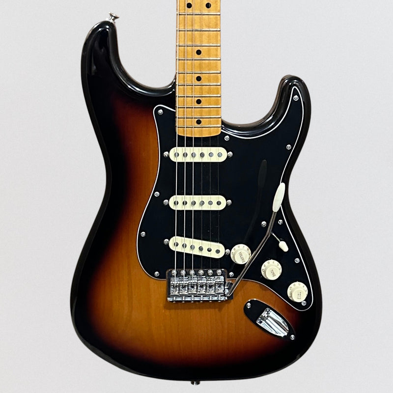 Fender Vintera II 70's Stratocaster Electric Guitar - Sunburst