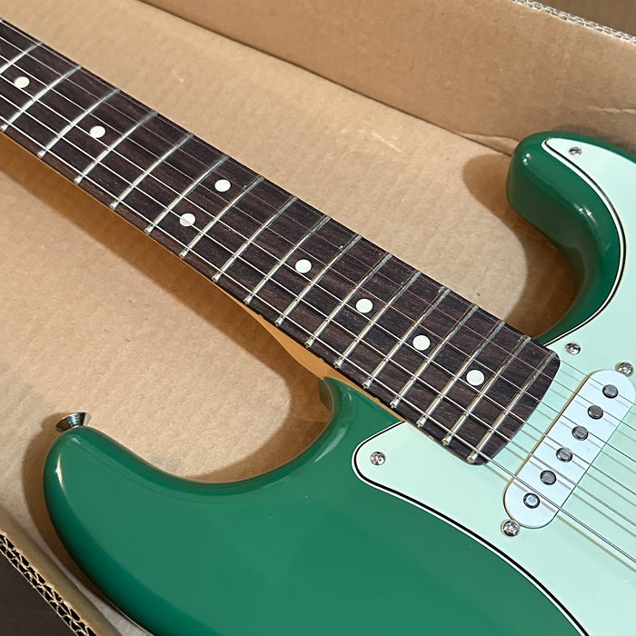 Fender Limited Edition Player II Stratocaster Electric Guitar - Forest Green