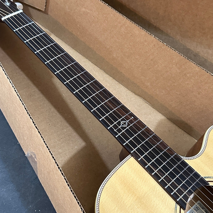 Alvarez AFH600CESHB Artist Series Orchestra Acoustic Electric Guitar - Natural