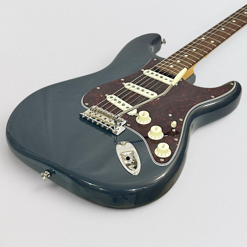 Fender American Professional Classic Stratocaster Rosewood Fingerboard Electric Guitar Faded Black