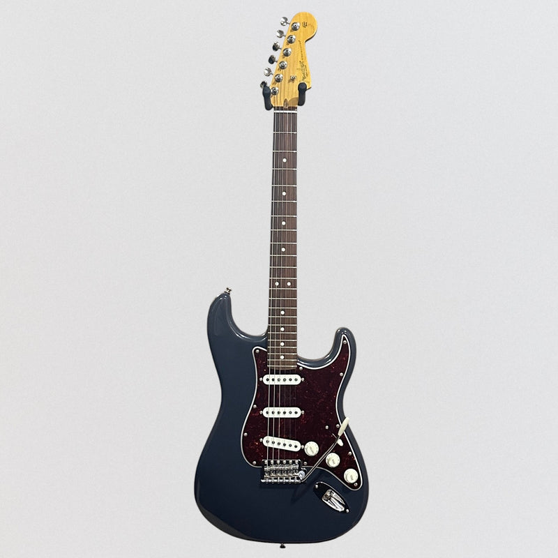 Fender American Professional Classic Stratocaster Rosewood Fingerboard Electric Guitar Faded Black