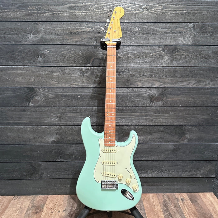 Fender Vintera ‘60s Stratocaster Electric Guitar - Sea Foam Green