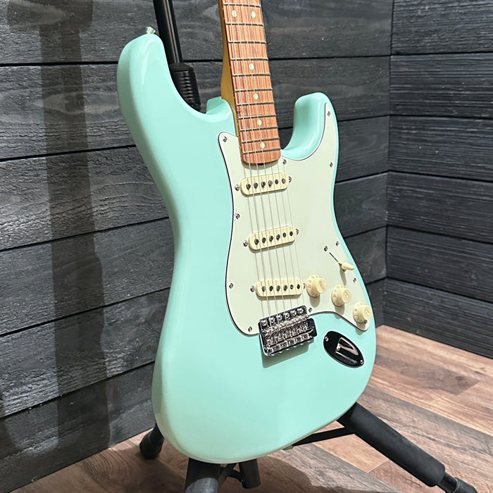 Fender Vintera ‘60s Stratocaster Electric Guitar - Sea Foam Green