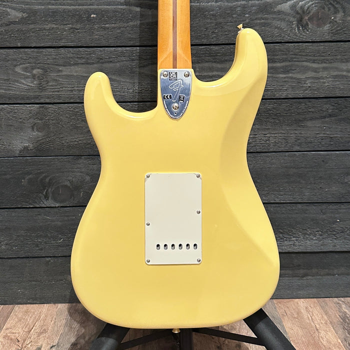 Fender Vintera II '70s Stratocaster Electric Guitar - Vintage White