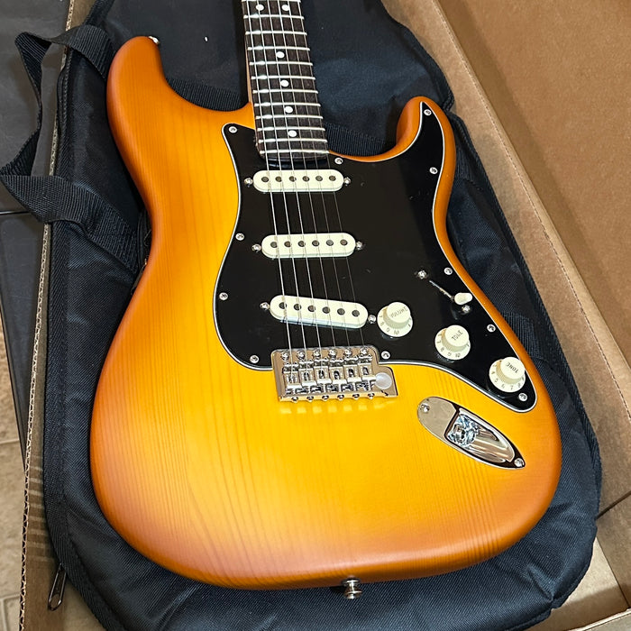 Fender Limited Edition American Performer Timber Stratocaster USA Electric Guitar - Honey Burst