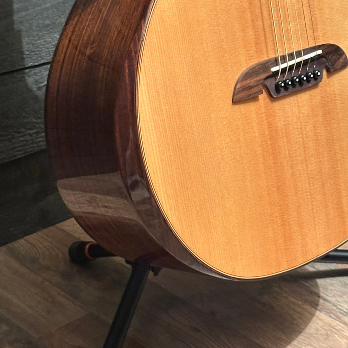 Alvarez AEBT70ce Armrest Artist Elite Series Acoustic-electric Baritone Guitar - Natural