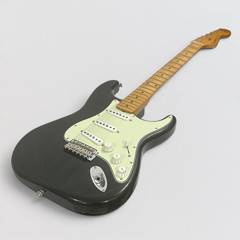 Fender Limited Edition Vintera II Road Worn '60s Stratocaster Electric Guitar - Black