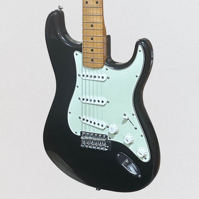 Fender Limited Edition Vintera II Road Worn '60s Stratocaster Electric Guitar - Black