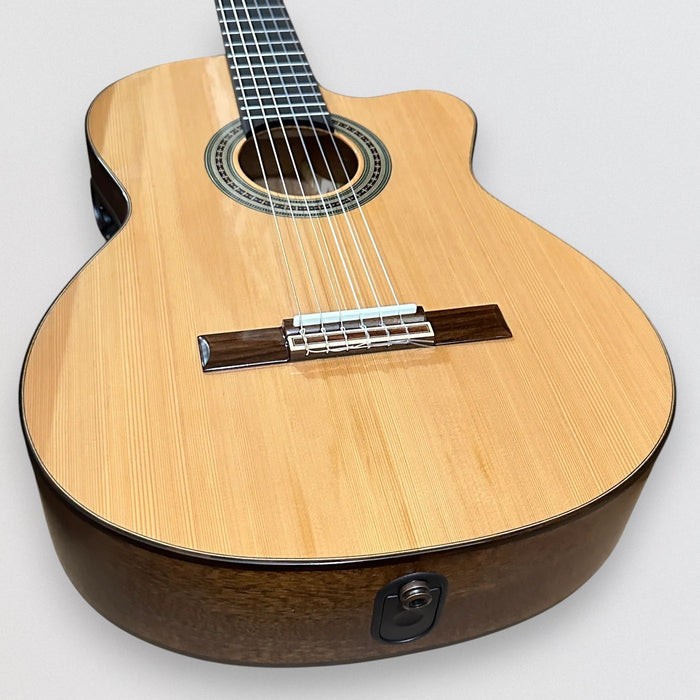 Alvarez AC65ce Artist 65 Classical Nylon String Acoustic Electric Guitar - Natural