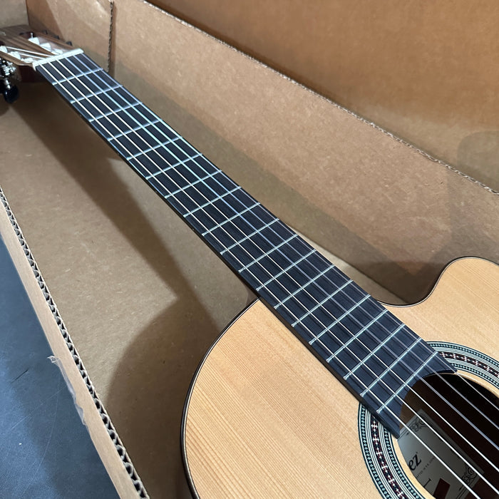 Alvarez AC65ce Artist 65 Classical Nylon String Acoustic Electric Guitar - Natural