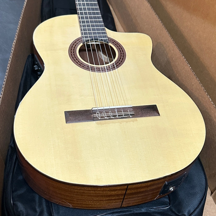 Córdoba C5-CE SP Spruce Top Nylon String Classical Acoustic Electric Guitar - Natural