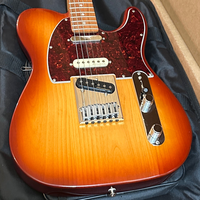 Fender Player Plus Nashville Telecaster Electric Guitar - Sienna Sunburst