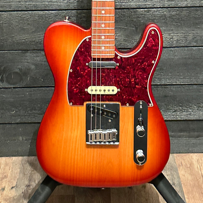 Fender Player Plus Nashville Telecaster Electric Guitar - Sienna Sunburst