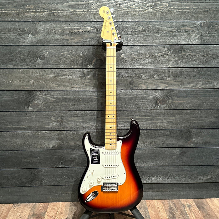 Fender Player Stratocaster Left-Handed Electric Guitar - Sunburst