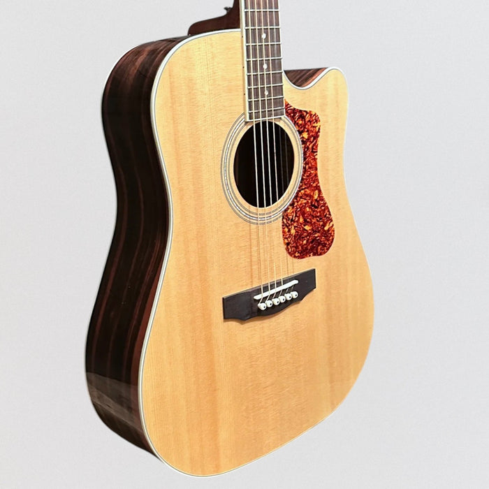 Guild D-260CE Deluxe Dreadnought Acoustic Electric Guitar - Natural