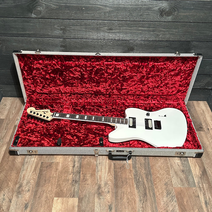 Fender Jim Root Jazzmaster V4 Electric Guitar w/ Case - White