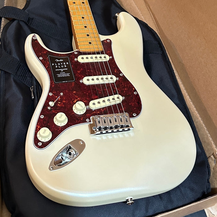 Fender Player Plus Stratocaster Left-Handed Electric Guitar - Olympic Pearl