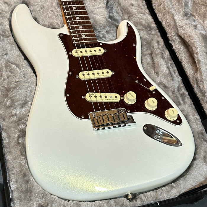 Fender American Ultra Stratocaster USA Electric Guitar - Arctic Pearl