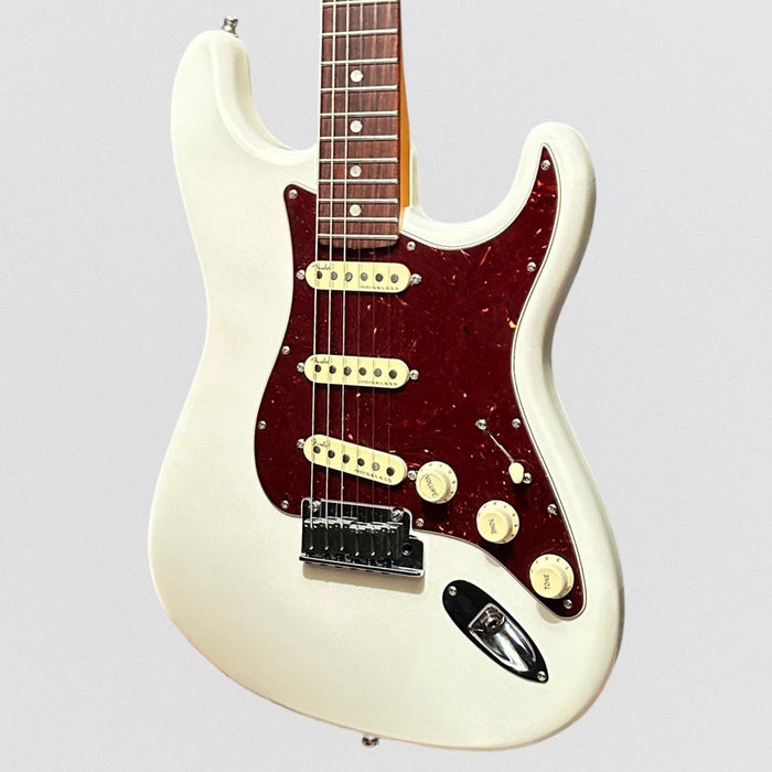 Fender American Ultra Stratocaster USA Electric Guitar 2020 - Arctic Pearl