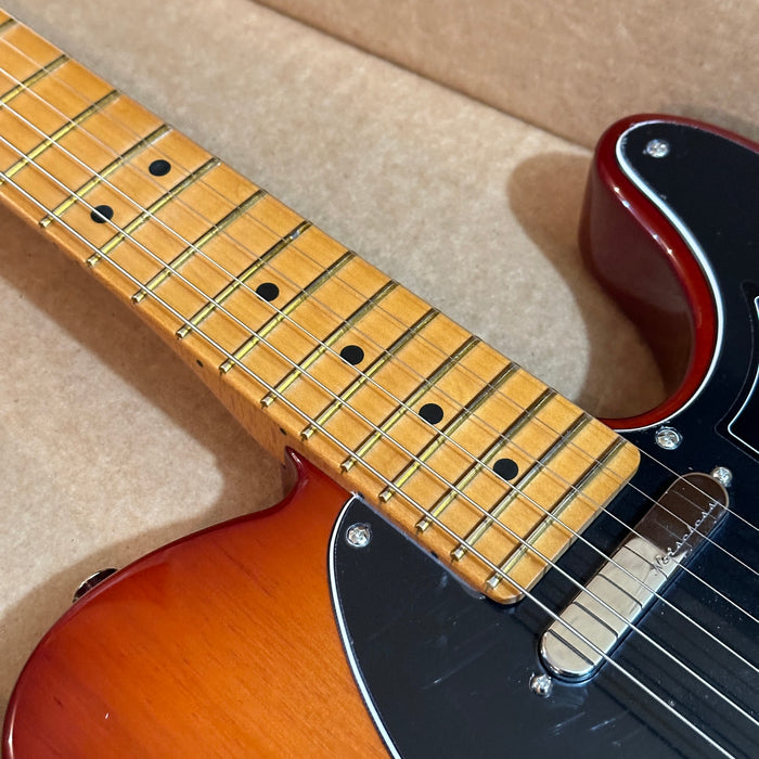 Fender Player Plus Telecaster MIM Electric Guitar Sienna Sunburst