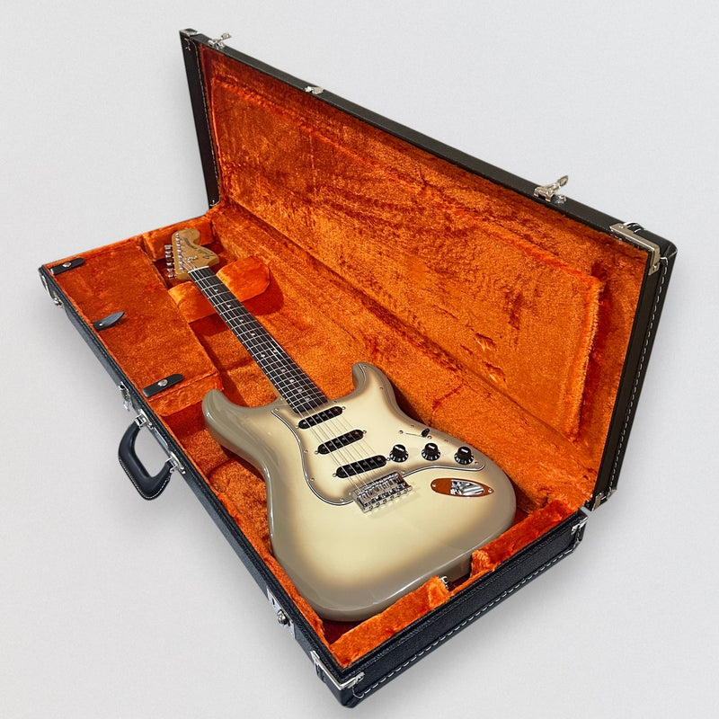 Fender 70th Anniversary Vintera II Antigua Stratocaster Electric Guitar 2024 - Antigua