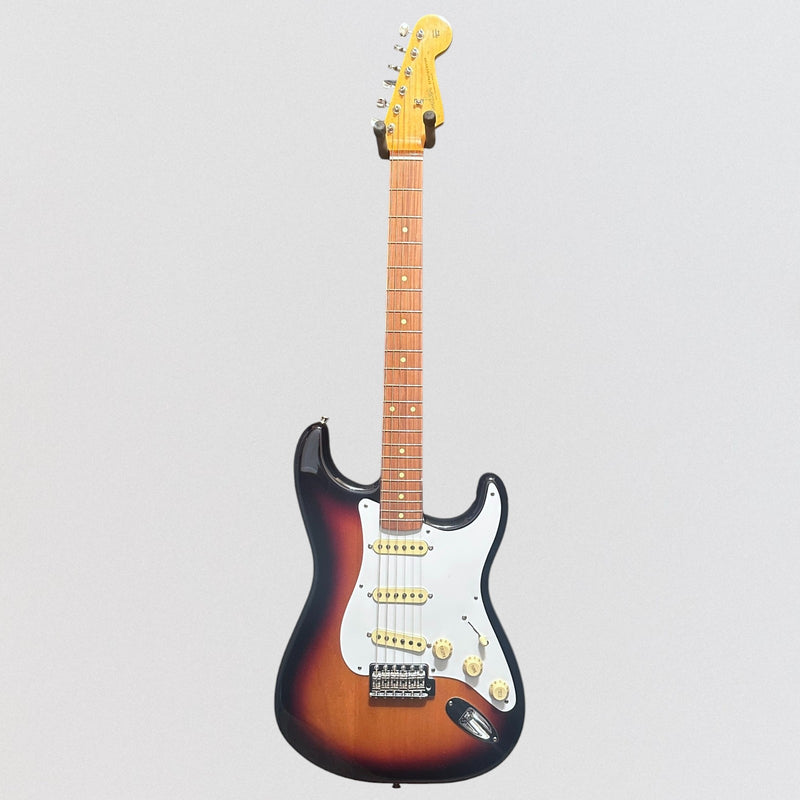 Fender Vintera ‘60s Stratocaster Electric Guitar 2022 - Sunburst